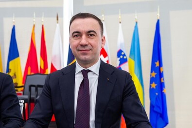 Spekuláció a tízlejes benzin
