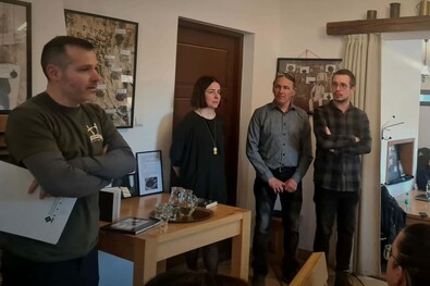 Balról jobbra: Murányi Gábor, Bodó Melinda (In Montes Egyesület), Borbély András és Takács Áron. Fotó: Szebeni Csilla