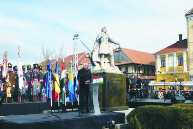 Beszédet mond Sulyok Tamás, a díszvendég. Fotók: Iochom István