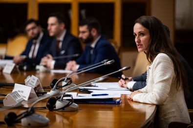 Irán fenyegetése nem katonai jellegű