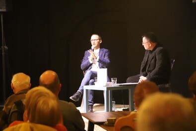 Demeter Szilárd és Incze Zsolt az Orfeum „színpadán”. Fotó: Albert Levente