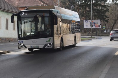 Elektromos buszok a megyeszékhelyen. Fotó: Albert Levente