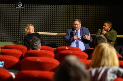 Veres-Nagy Tímea, Dima Mihály és Dima György. Fotó: Facebook / Gal Sepsi Egyesület. Vargyasi Levente felvétele
