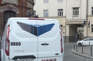 Csökkentett program a futárszolgálatnál