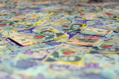 Száguldó infláció