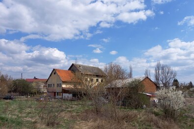 Több család lakik  a lebontásra ítélt épületben