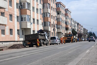 Zajlik a munkálat. A szerző felvétele