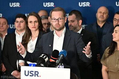 Az USR megállapodást javasol a liberálisoknak