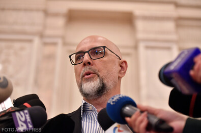Felelőtlenség volt megbuktatni a kormányt (Kelemen  Hunor  a  politikai  válságról)