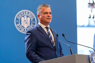 Se kormánynévsor, se parlamenti többség