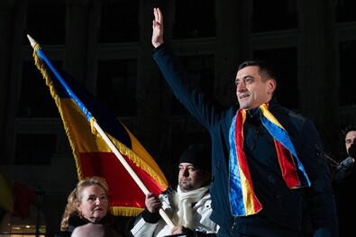 Simion a legnépszerűbb, Bolojan növekedése a legnagyobb. Fotó: Facebook / Alianța pentru Unirea Românilor