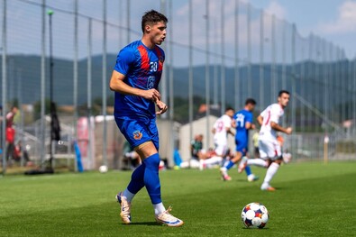 Tizenegy csapatnak nincs feljutási joga (Labdarúgás, 2. Liga)