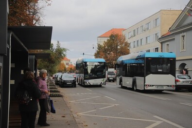 Késik az okoslámpák  és buszmegállók bekötése (Sepsiszentgyörgy)