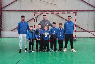 A sportiskolás birkózópalánták.  Fotó: Facebook / Sepsiszentgyörgyi Iskolás Sportklub