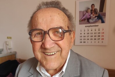 Id. Csinta Samu  emlékére („Laudáció”  egy  rendhagyó  Pro  Urbe  díjhoz)